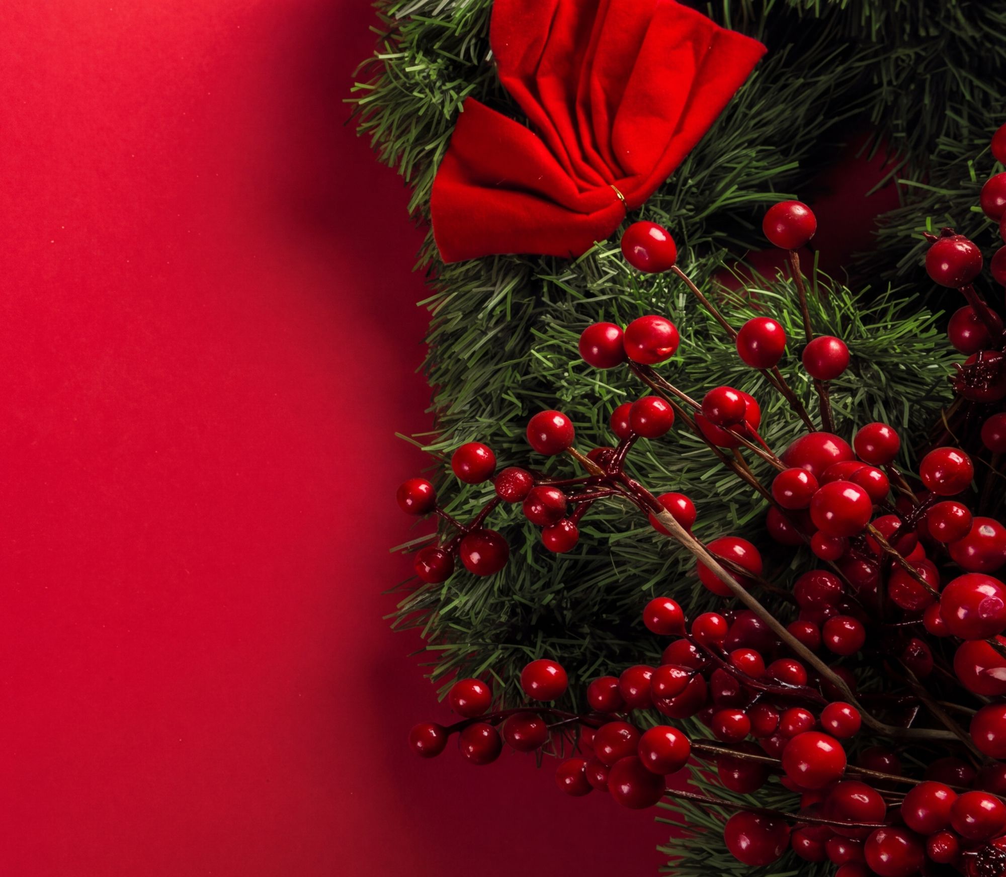 Kersttakken met rode bessen